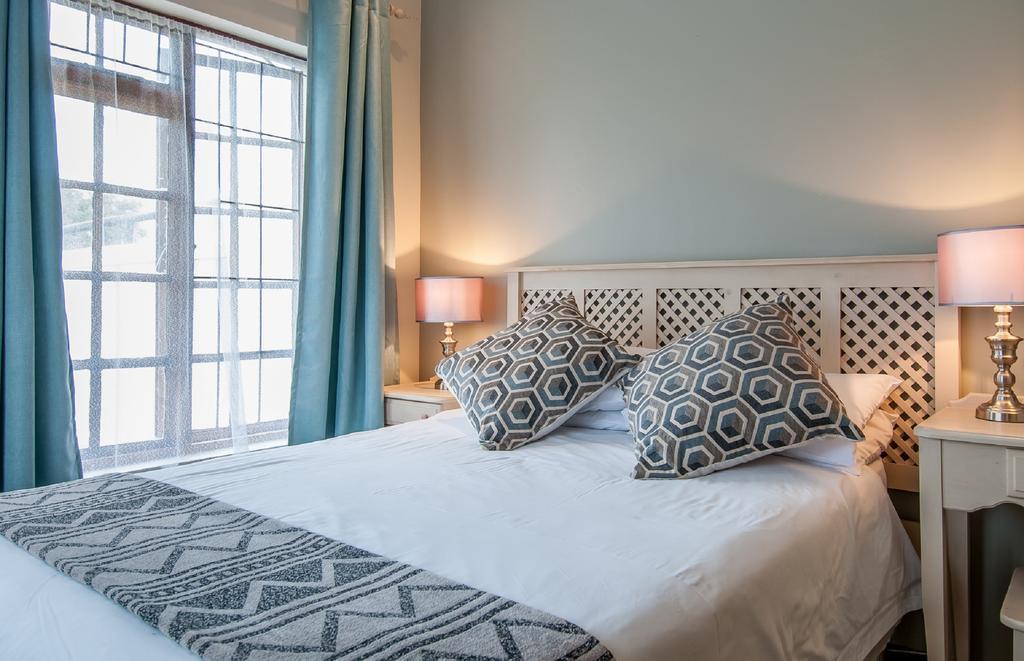 Lenore Guest House Port Elizabeth Extérieur photo